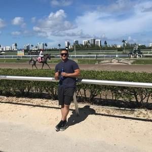 Meet your Posher, Gerardo